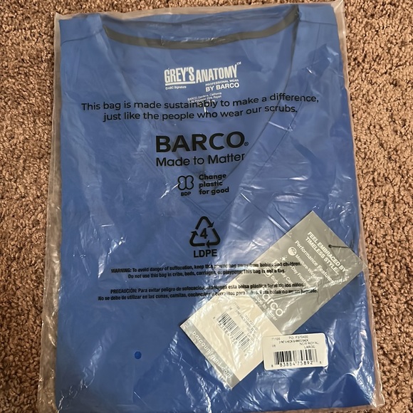 BARCO scrub top - Picture 2 of 5